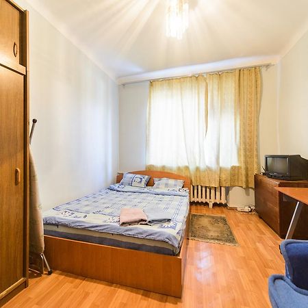 Квартира По Адресу Ул. Черняховского 12 Κίεβο Εξωτερικό φωτογραφία